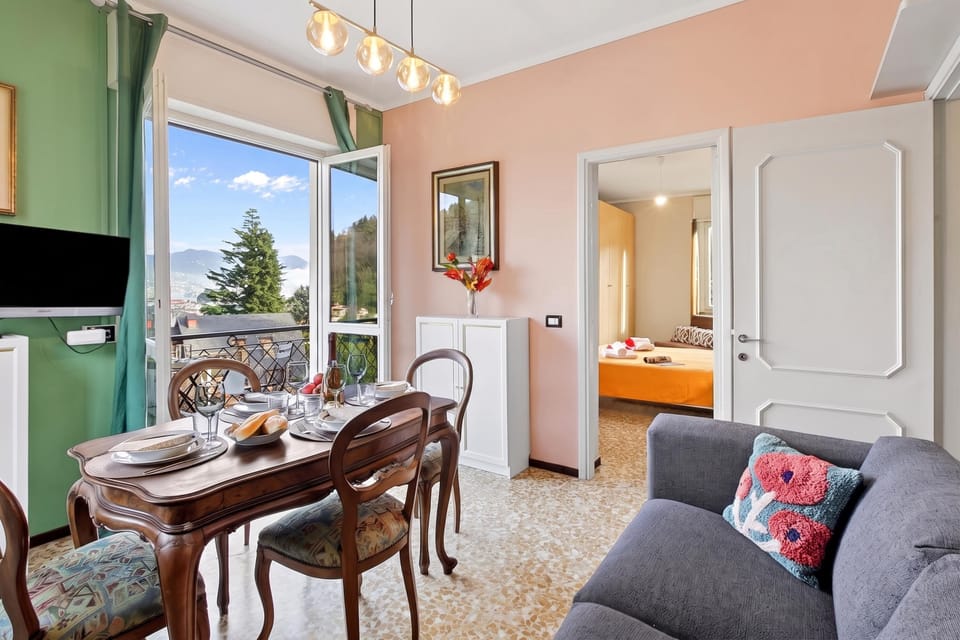 Honeymoon Apartment, 1 Bedroom, Balcony, Mountainside (La Caravella: Stresa Lake & Islands) | Living area | Smart TV