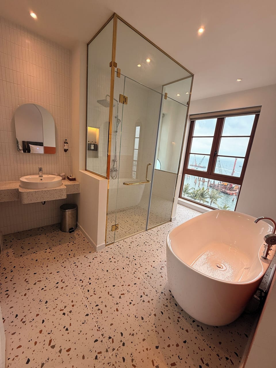 Superior Sea View Master Bedroom | Bathroom | Shower, hair dryer, towels, soap