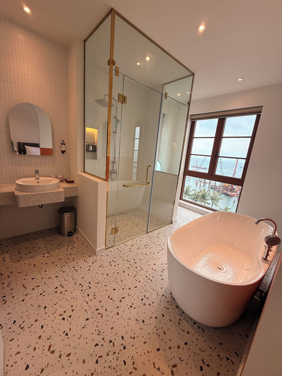 Superior Sea View Master Bedroom | Desk, laptop workspace, free WiFi