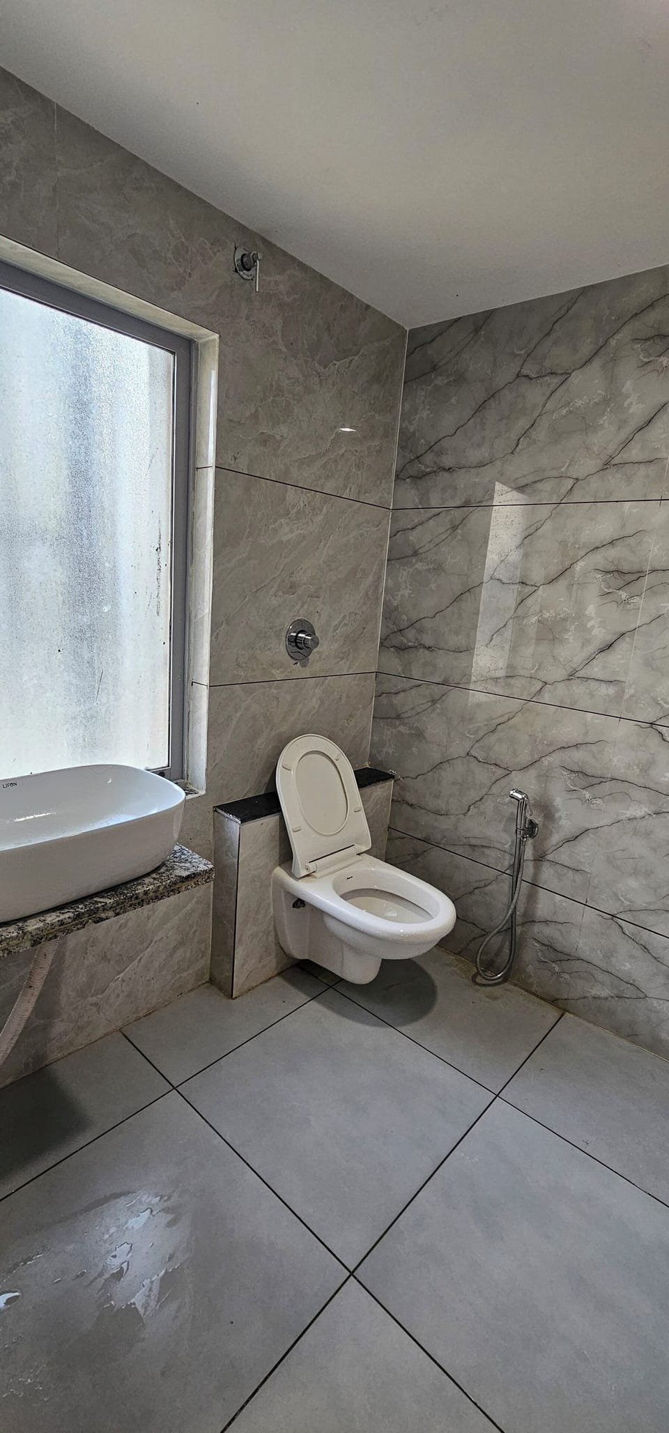 Deluxe Double Room, City View | Bathroom | Shower, slippers, towels, soap