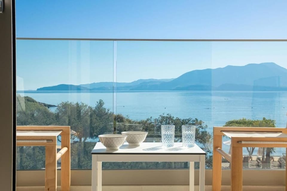 Deluxe Villa, Private Pool, Sea View | Interior