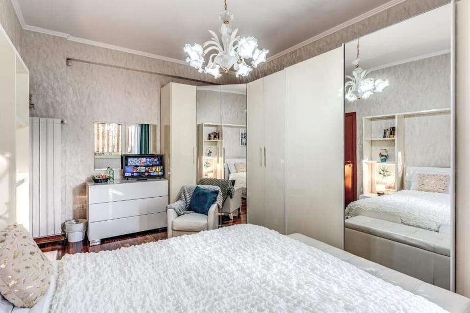 Standard Room, Balcony | In-room safe, free WiFi