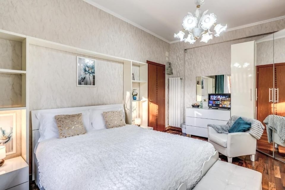 Standard Room, Balcony | In-room safe, free WiFi
