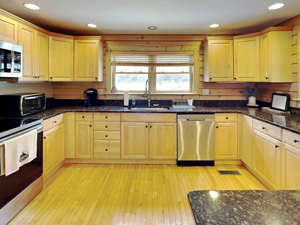 House (5 Bedrooms) | Property amenity