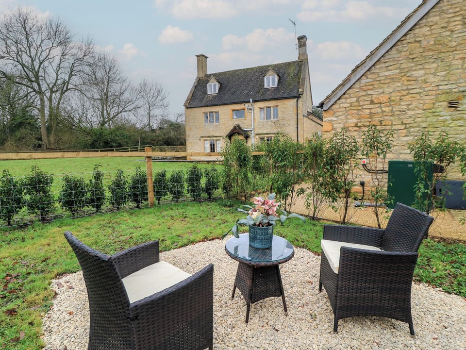 Cottage | Property grounds