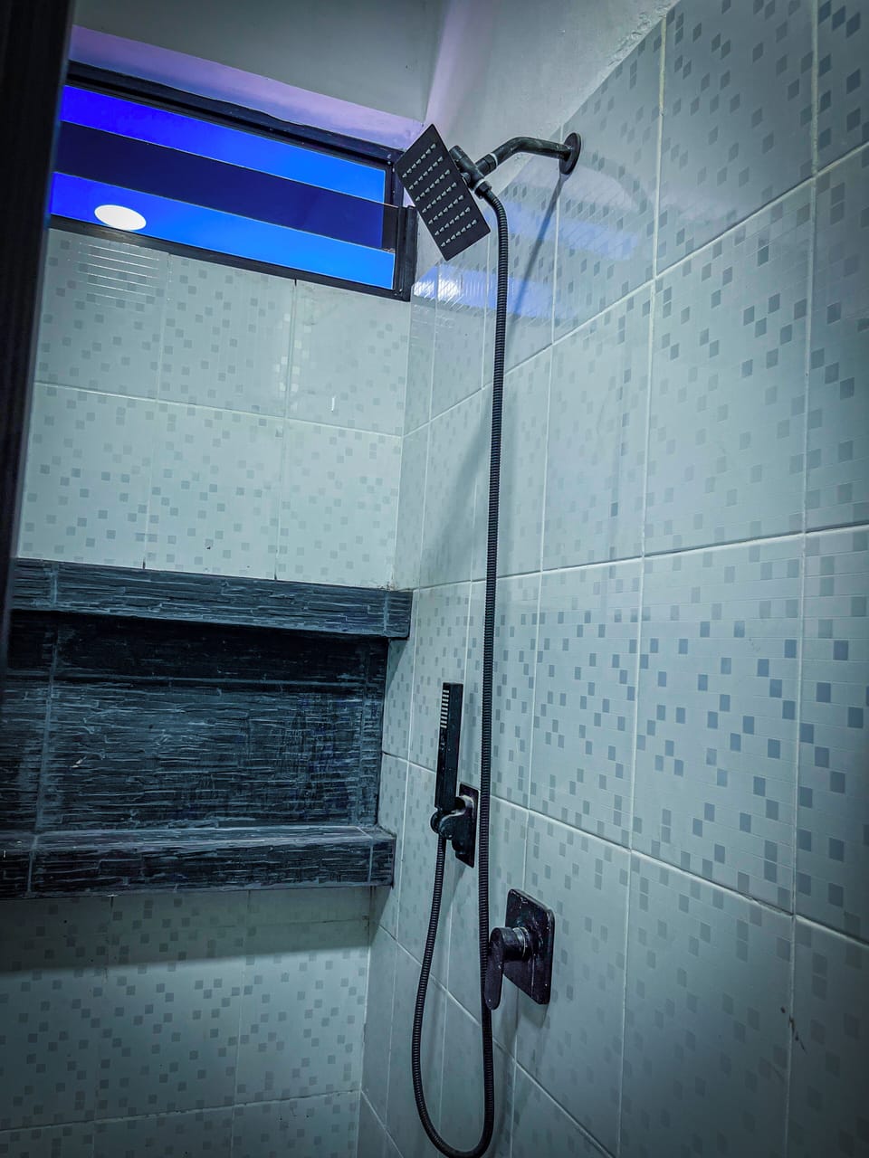 Triple Room | Bathroom | Shower, towels, soap, shampoo
