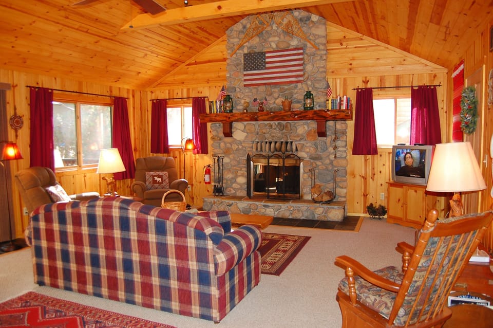 Chalet (3 Bedrooms) | Interior