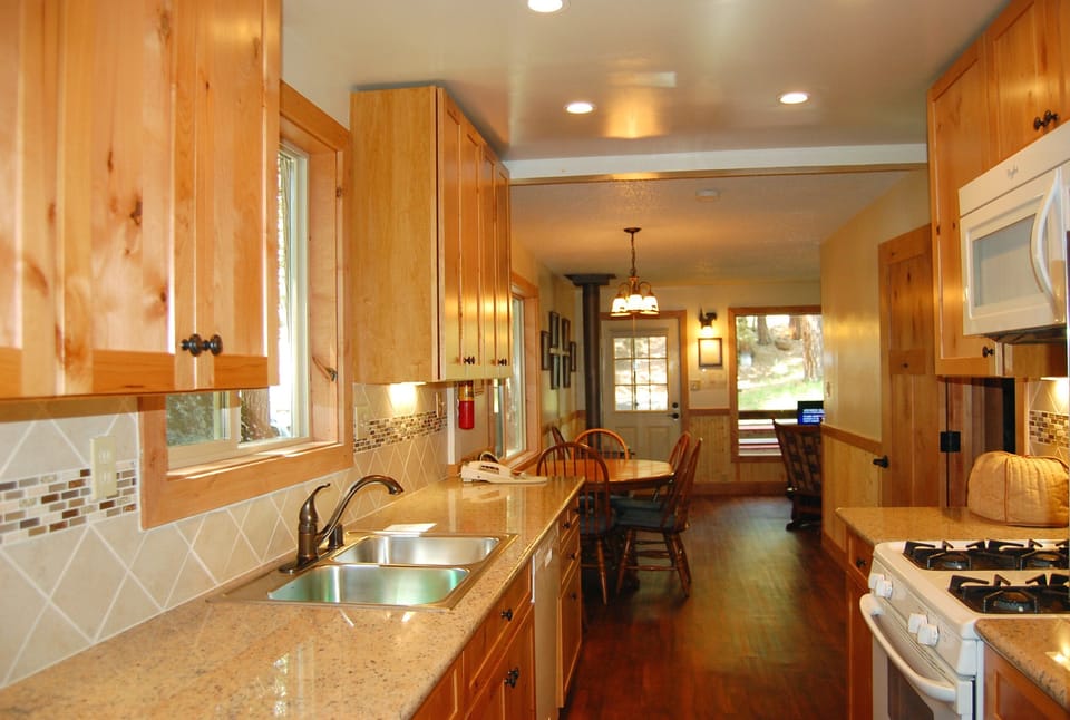 Chalet (2 Bedrooms) | Interior