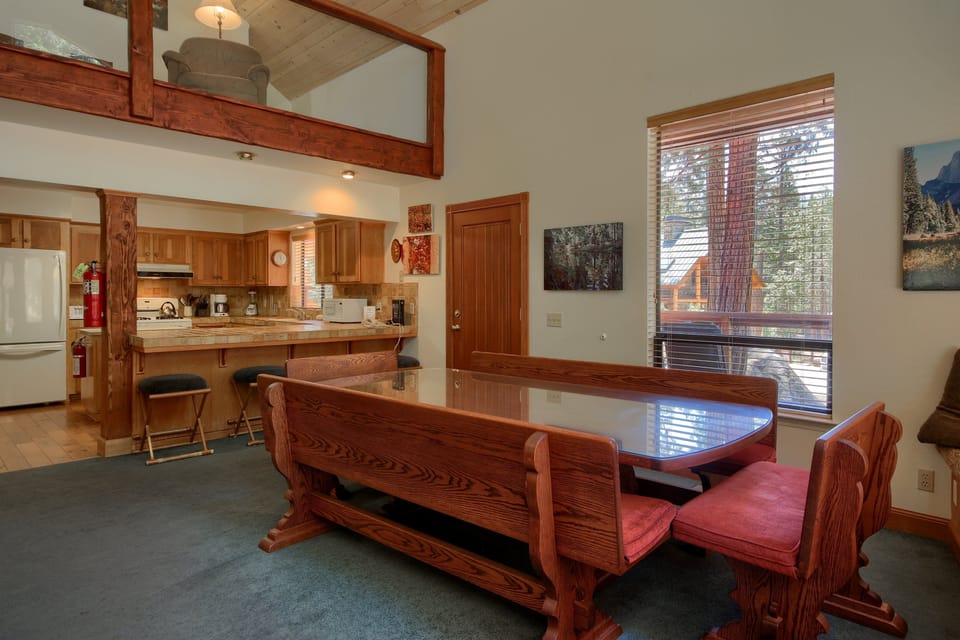 Chalet (3 Bedrooms) | Interior