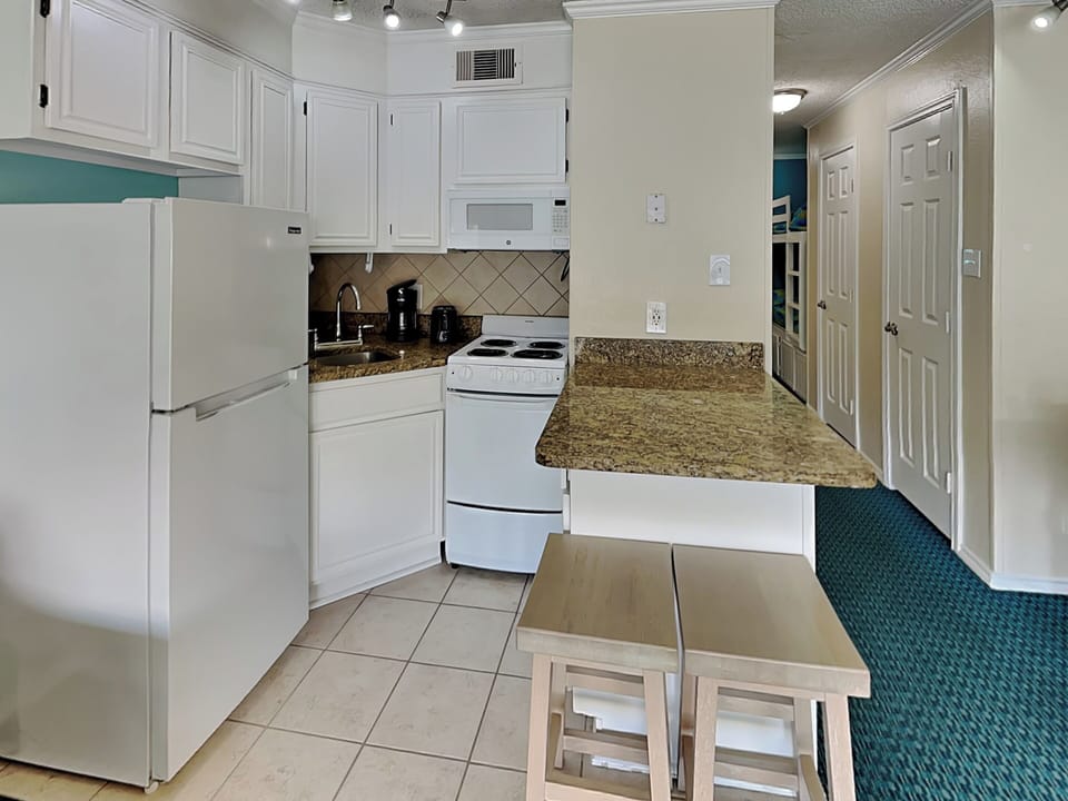 Condo (1 Bedroom) | Property amenity