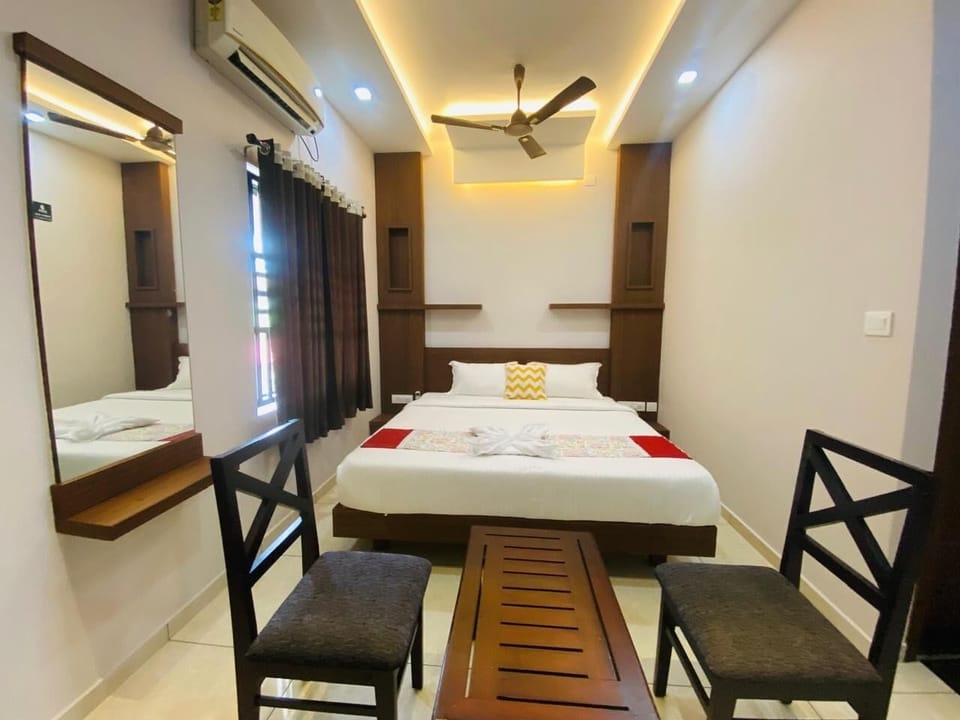 Classic Double Room, Courtyard View