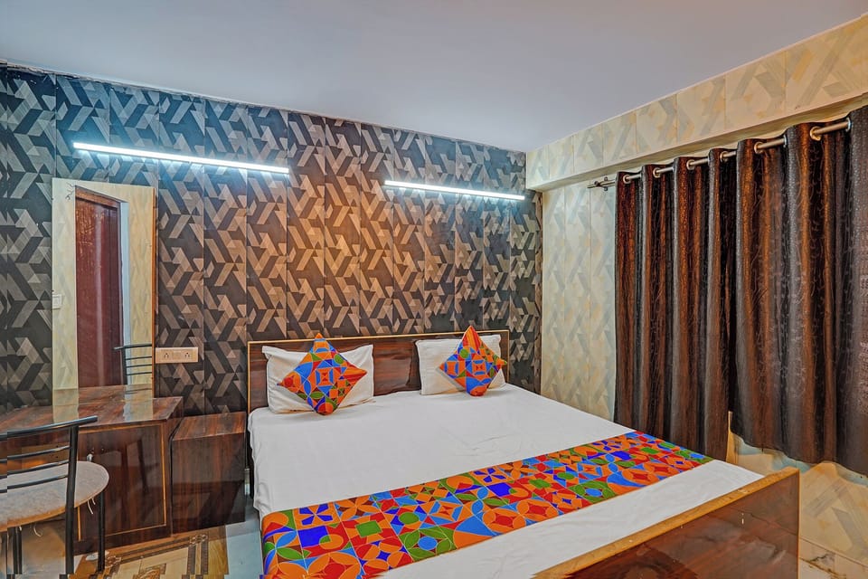 Egyptian cotton sheets, premium bedding, WiFi (free), bed sheets