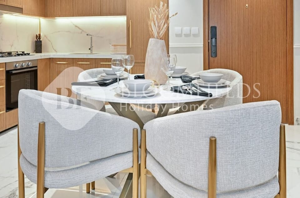 Comfort Apartment | Dining
