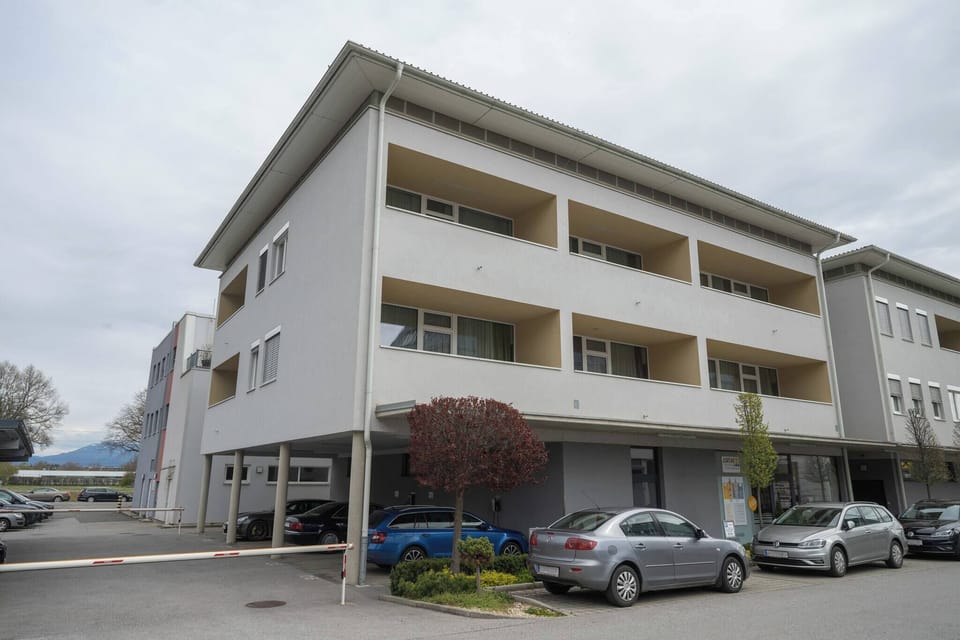 Apartment, 1 Bedroom, Accessible, Smoking | Exterior