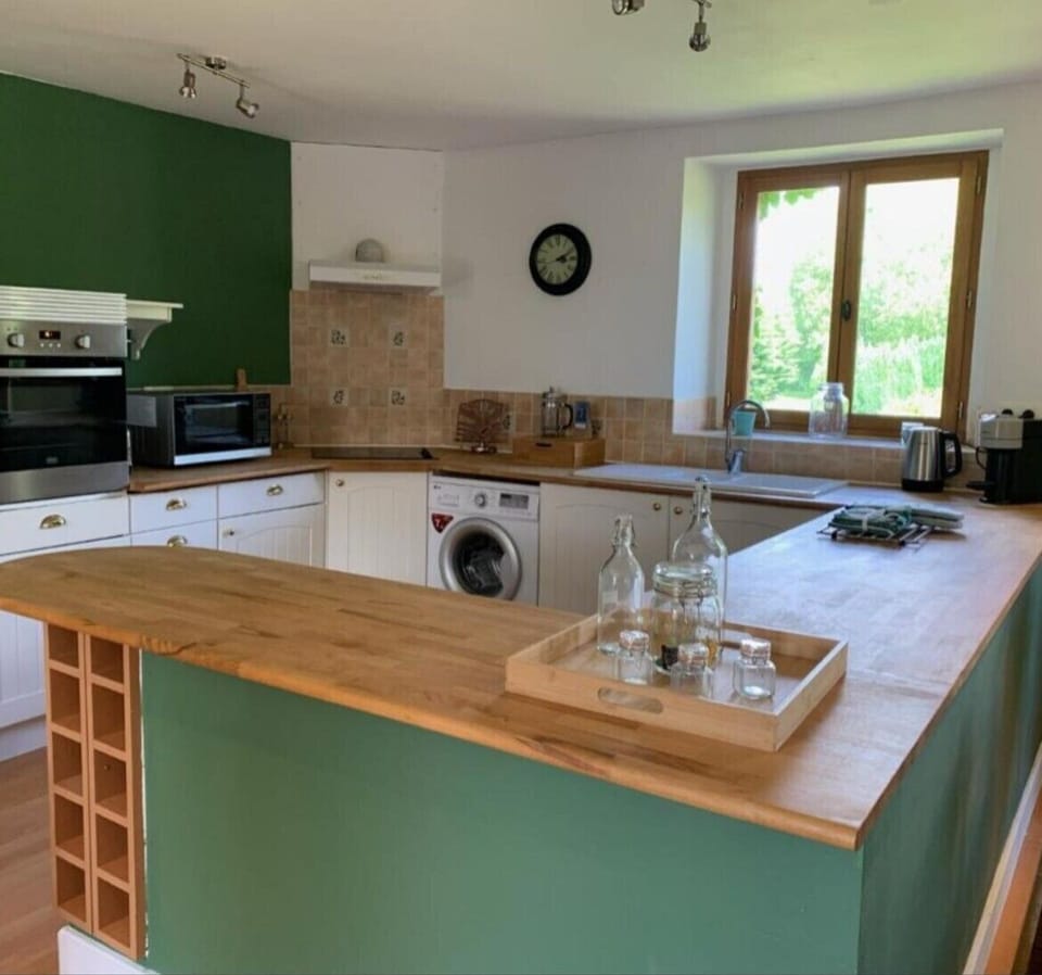 Comfort Apartment, Garden View | Private kitchen | Espresso maker