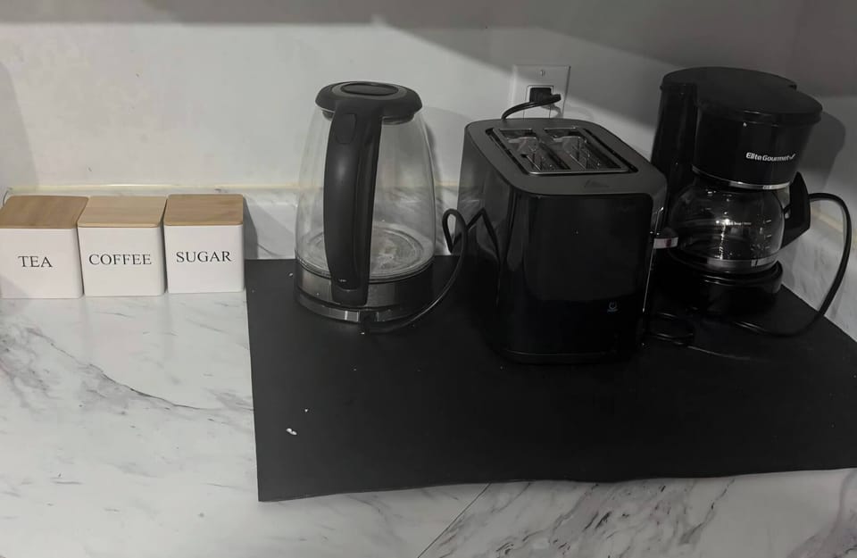 House, 2 Bedrooms | Coffee and/or coffee maker