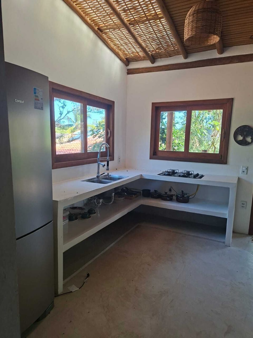 Family Apartment, Lanai, Garden View | Private kitchen | Shared fridge, microwave