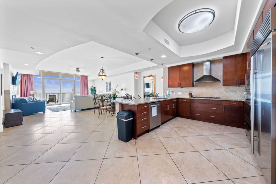 Signature Condo, 3 Bedrooms, Balcony, Beach View | Private kitchen | Fridge, microwave, oven, stovetop