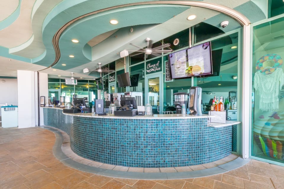 Poolside bar