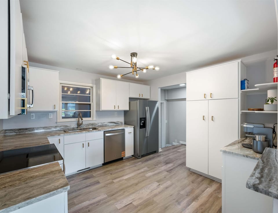 House, Multiple Beds, Patio, Garden View (The Yellow Door) | Private kitchen