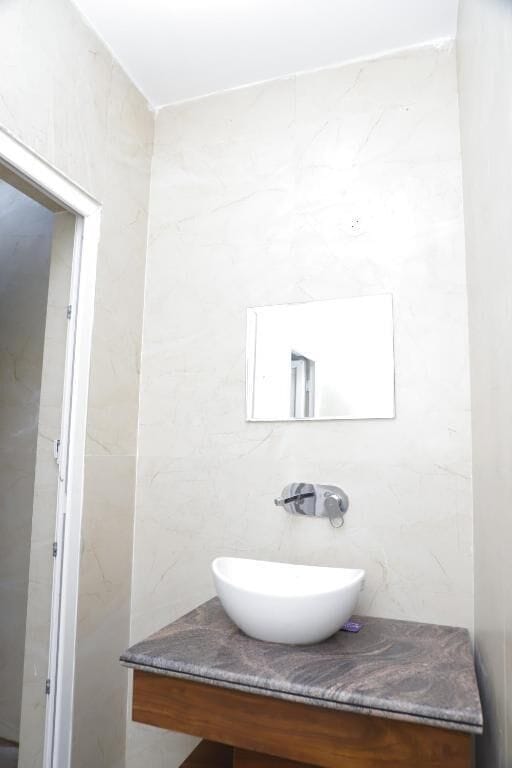 Standard Single Room, Garden View | Bathroom | Free toiletries, towels, soap, shampoo