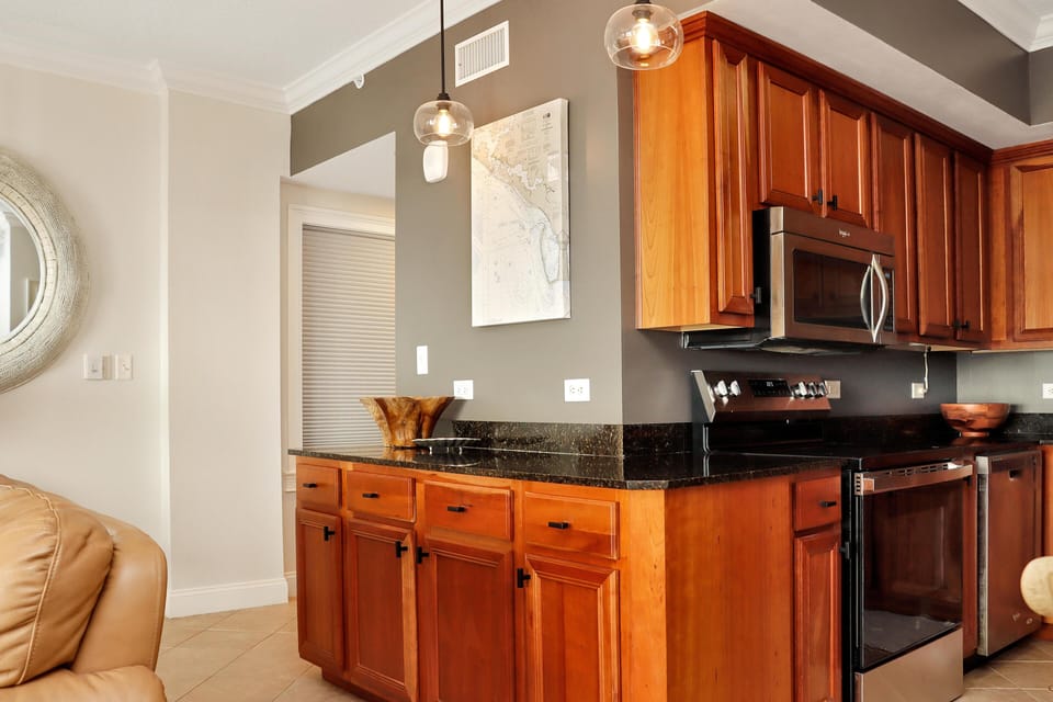Condo, Multiple Beds (Paradise Shores 404 Seashell Inn) | Interior