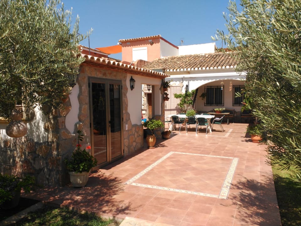 House, Smoking | 4 bedrooms
