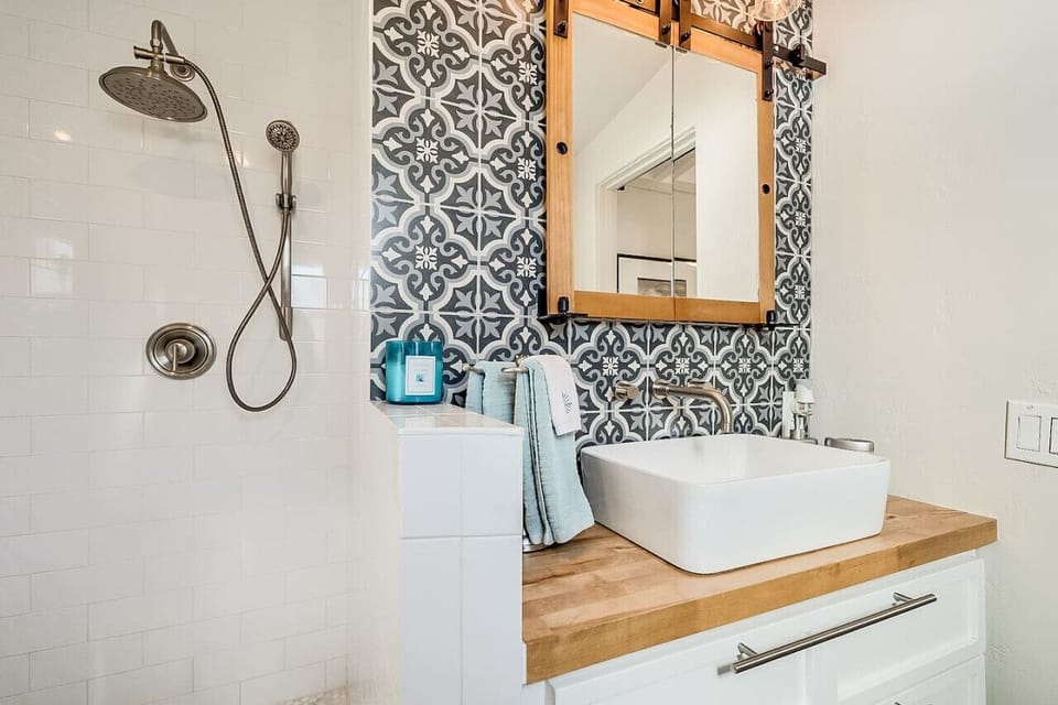 Chic Duplex in Tucson 1 of 2 Cottage in Catalina Foothills