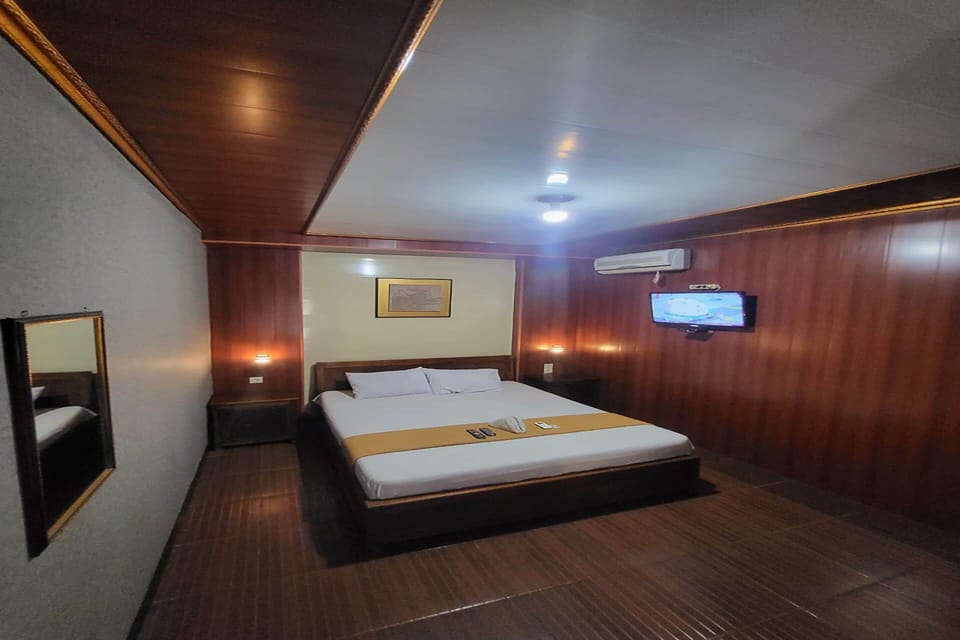 Deluxe Double Room | Free WiFi, bed sheets