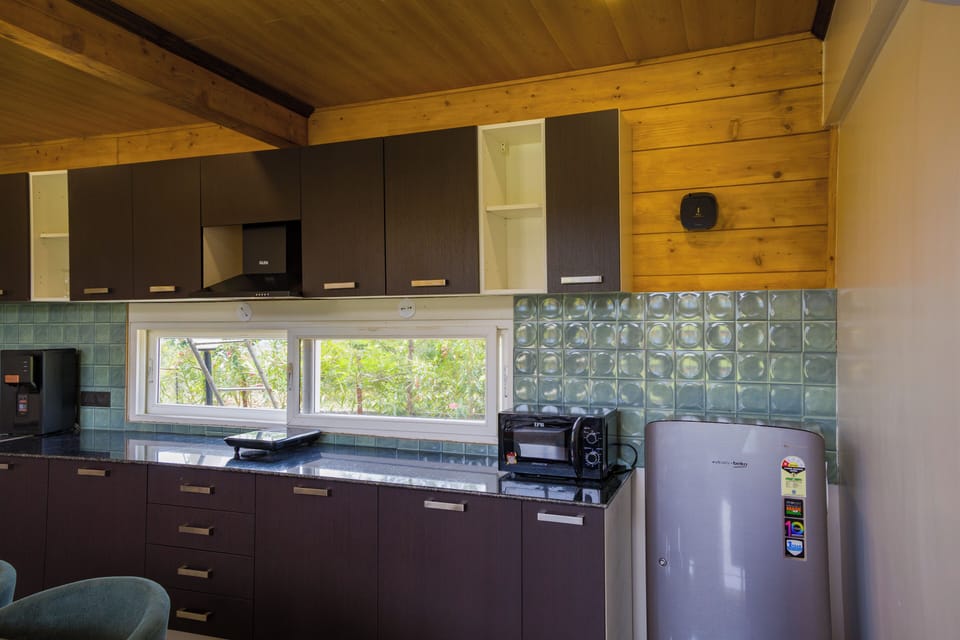 Family Villa, Hill View | Private kitchen