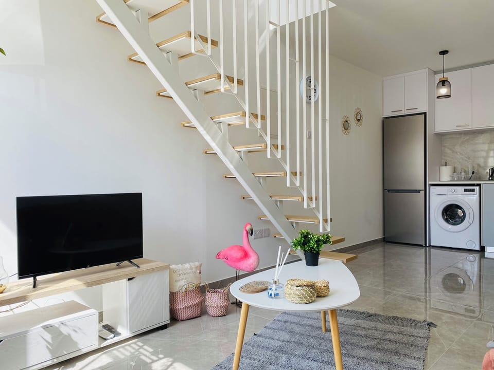 Apartment, 1 Double Bed, City View | Living room | Smart TV, Netflix, streaming services
