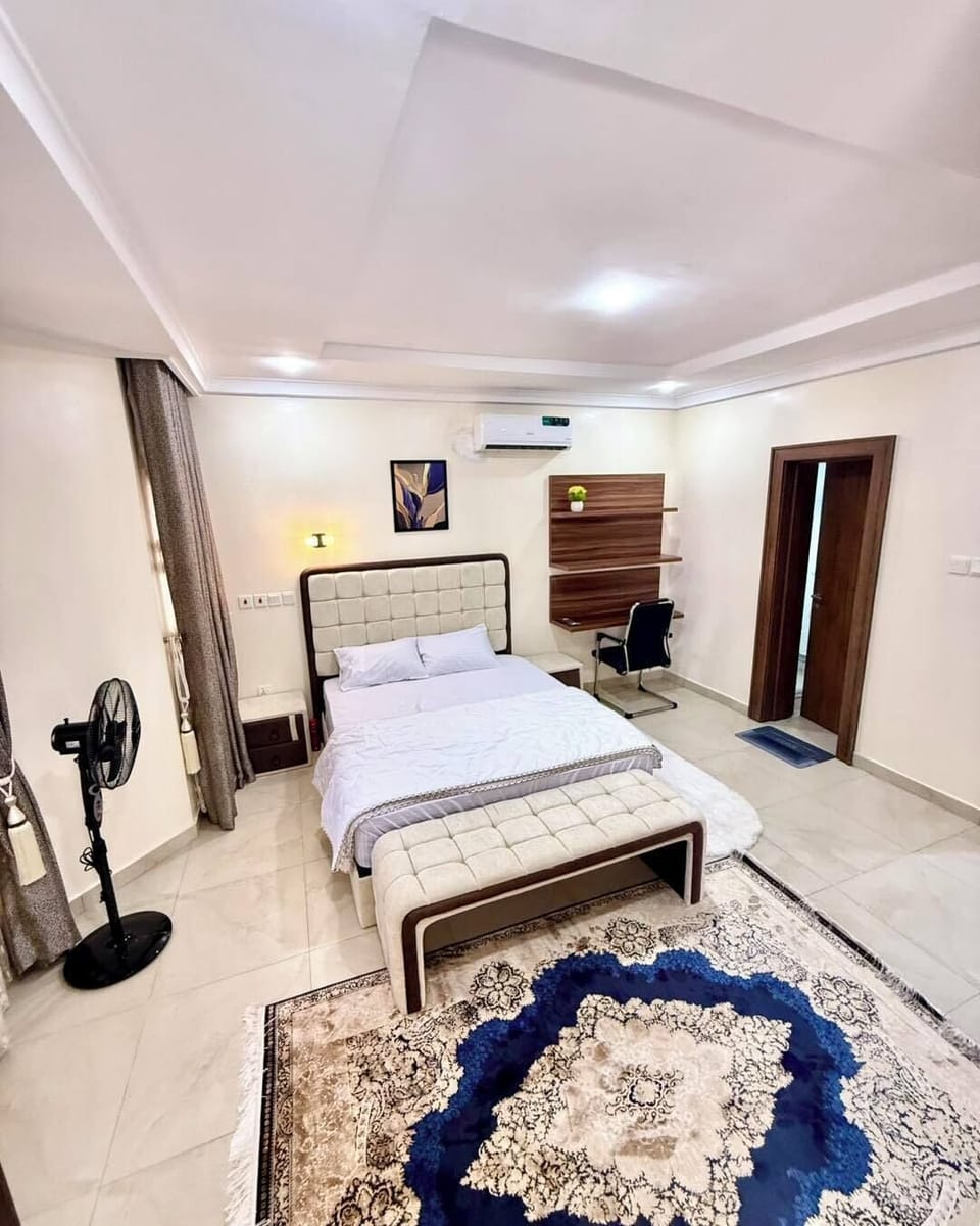 Deluxe Room, Balcony, City View | Desk, laptop workspace, blackout drapes, soundproofing