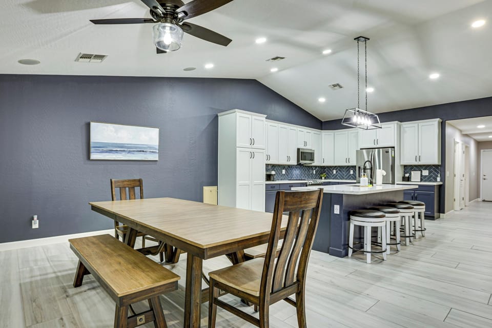 House (4 Bedrooms) | Interior