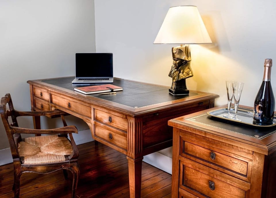 Standard Double Room, Garden View | Interior