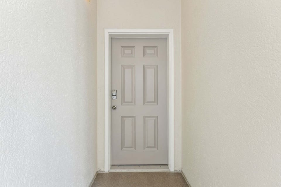 Condo, 3 Bedrooms | Interior