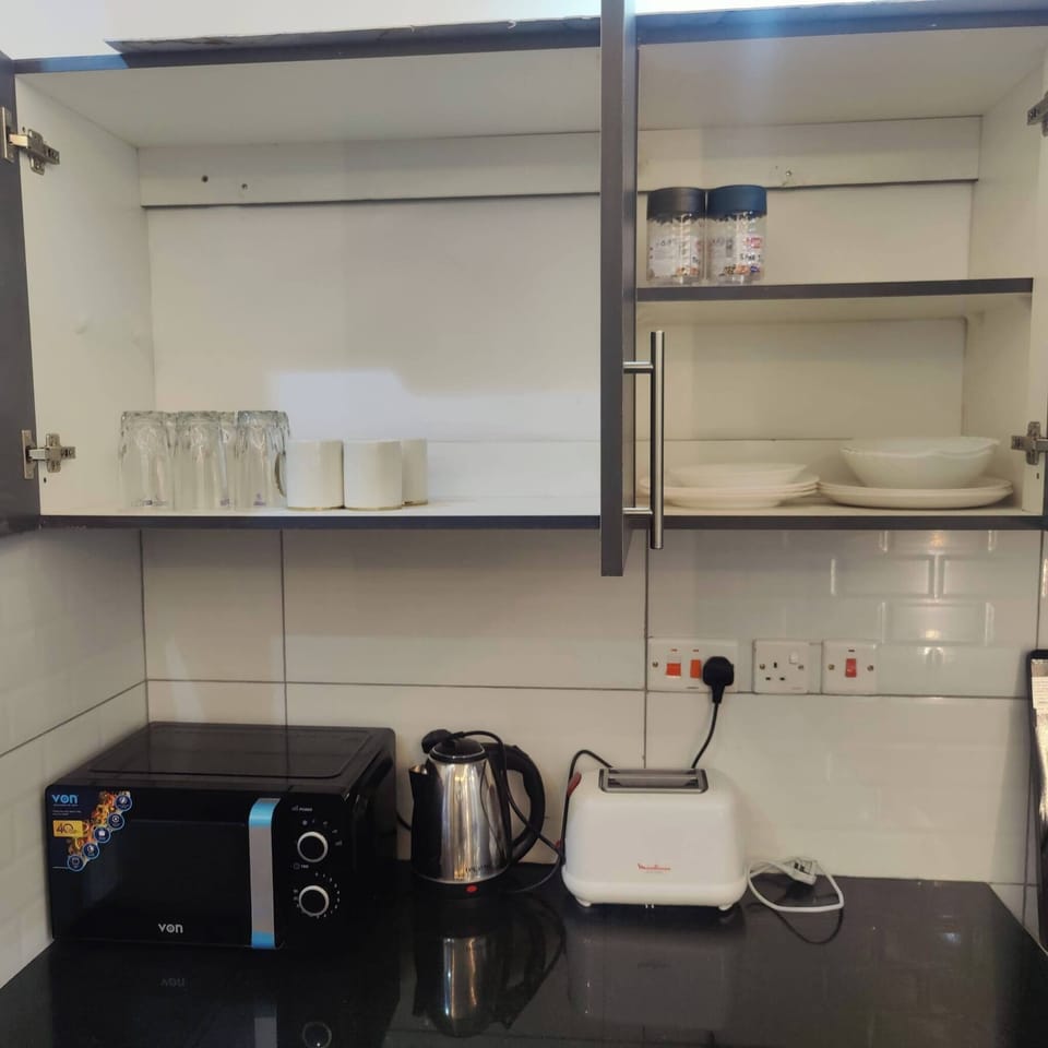 Apartment, 1 Bedroom, Accessible, Smoking | Interior
