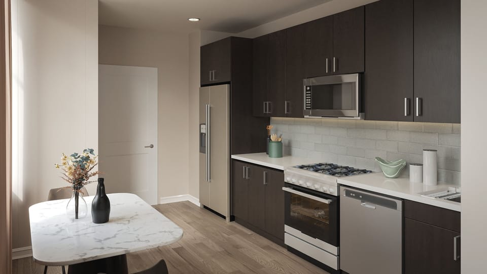 Coffee/tea maker, full-size fridge, microwave, oven