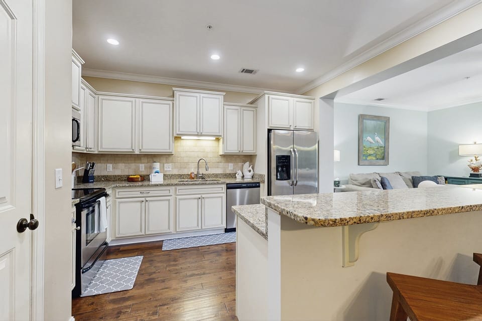House, Multiple Beds, Patio, Pool View (St Simons Serenity) | Private kitchen
