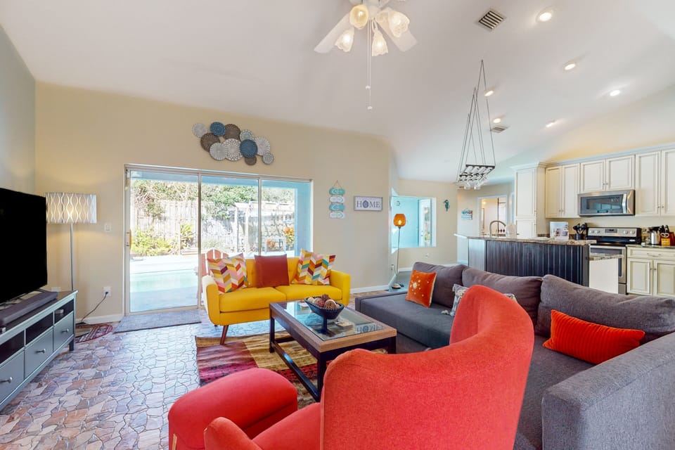 House, Multiple Beds, Pool Access, Pool View (Casa Gemini) | Living area
