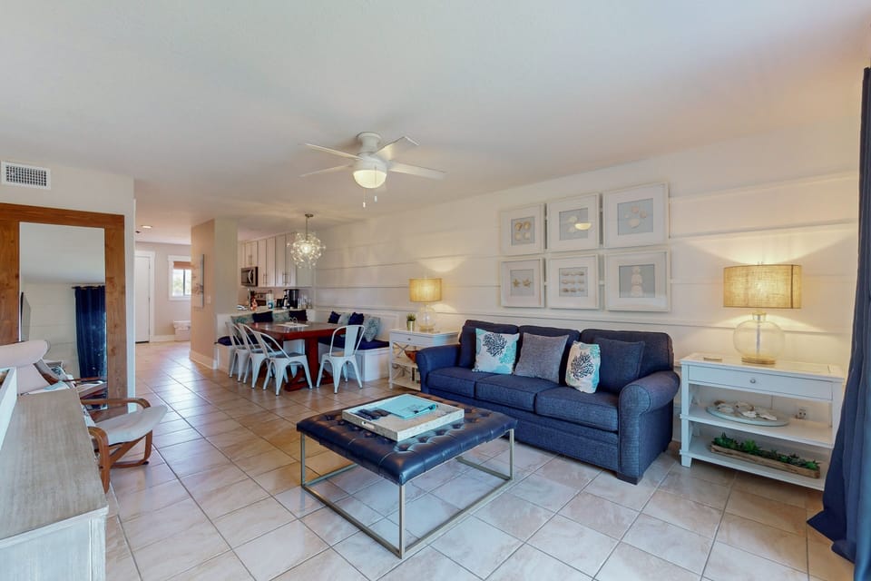 Condo, Multiple Beds, Pool Access, Pool View (Summerhouse Beach & Racquet Club #223) | Living area