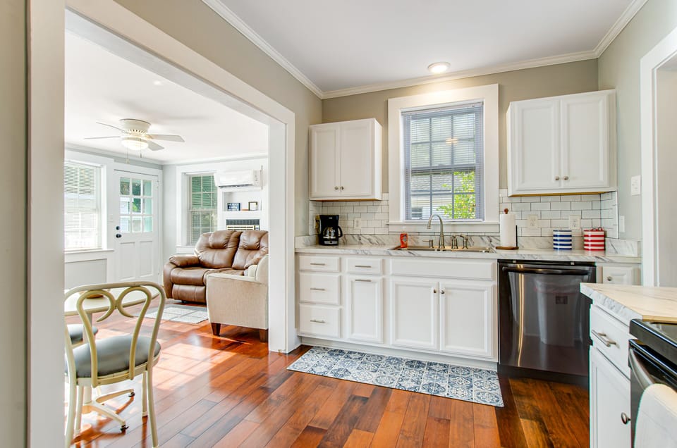 House, Multiple Beds, Patio, Garden View (Jewel's Inlet) | Private kitchen