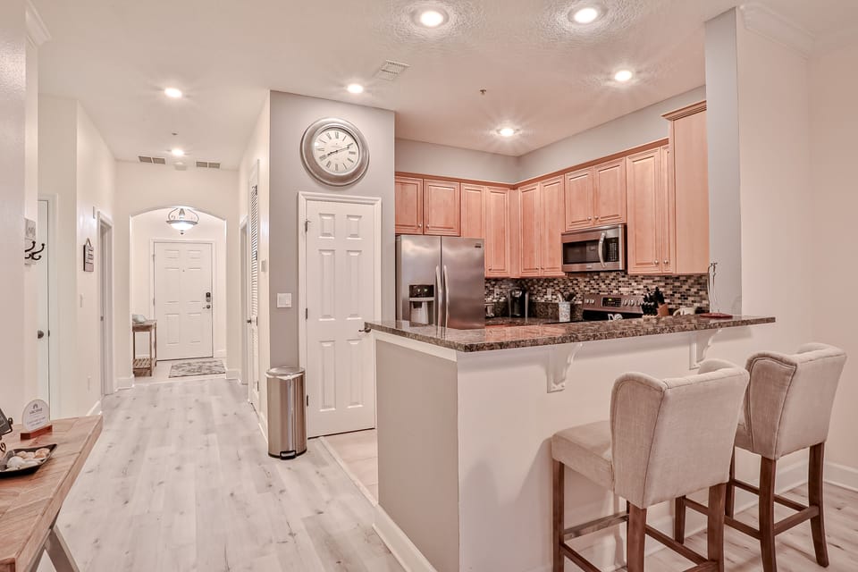 Condo, Multiple Beds, Hot Tub (Beach Retreat) | Private kitchen