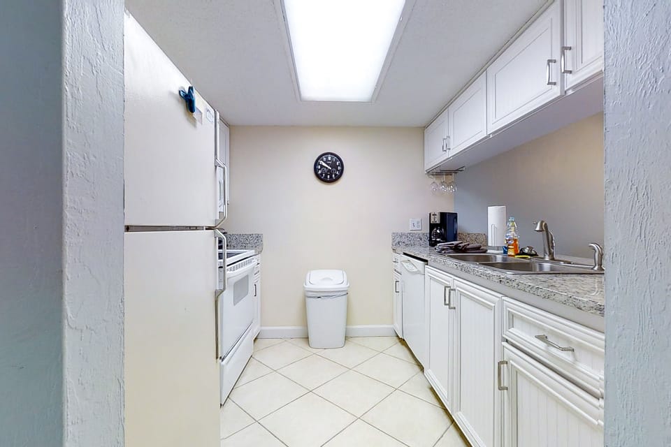 Townhome, Multiple Beds, Patio, Beach View (Sea Watch Villa 1790) | Private kitchen