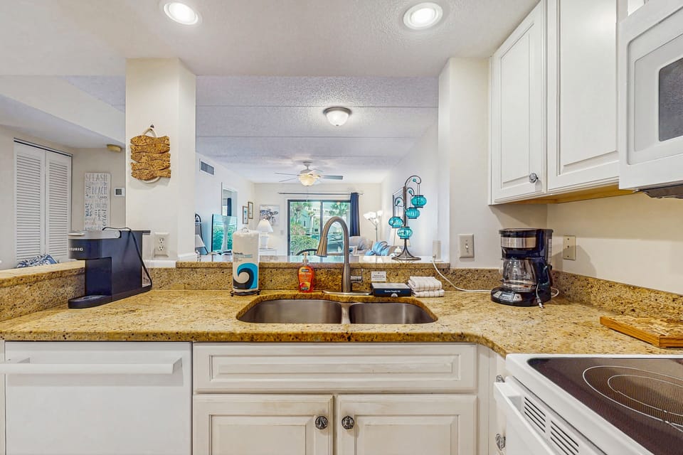 Condo, Multiple Beds, Pool Access, Pool View (St Aug Ocean and Racquet 3114) | Private kitchen