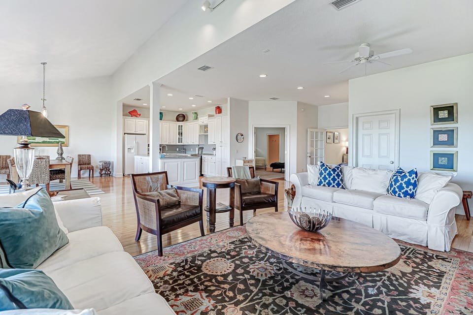 Condo, Multiple Beds, Patio (3117 Marsh View) | Living area