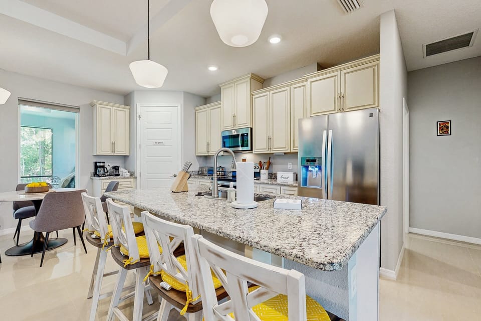 House, Multiple Beds, Patio, Garden View (Casa Campo) | Private kitchen | Dining table