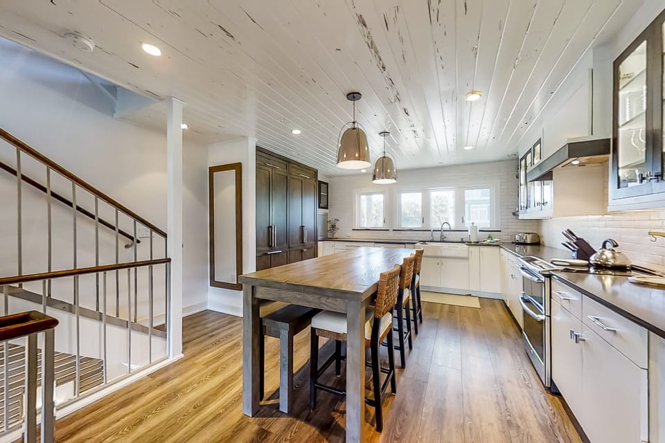 House, Multiple Beds, Patio, Beach View (Sandpiper 95096) | Private kitchen