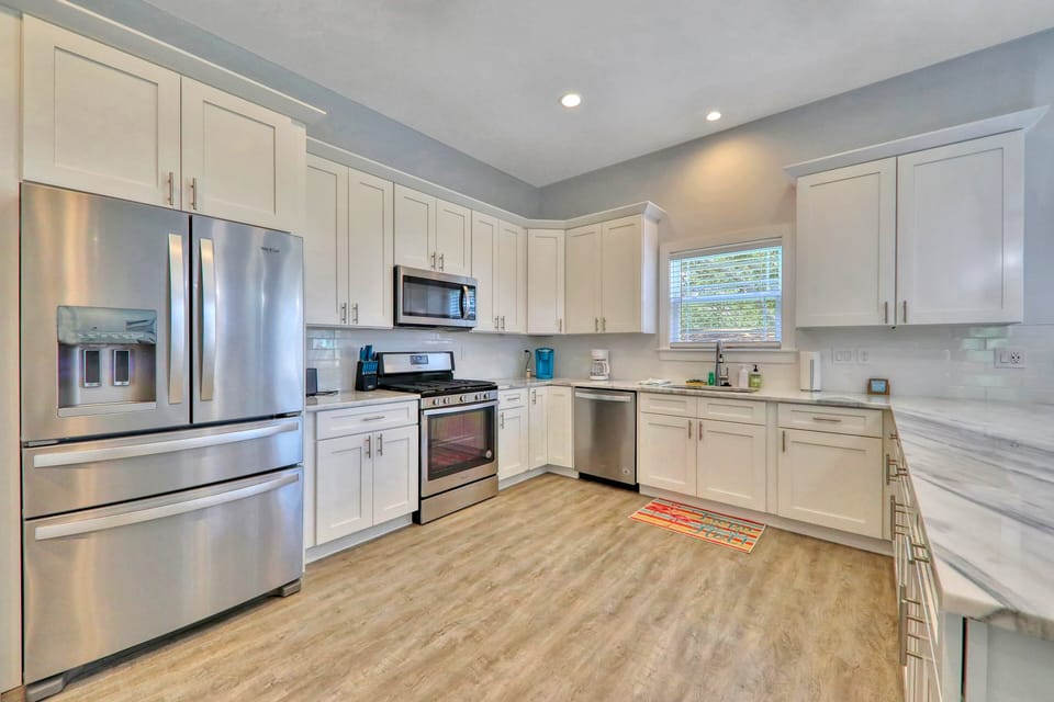 House, Multiple Beds, Patio, Garden View (Boating Club By the Sea) | Private kitchen