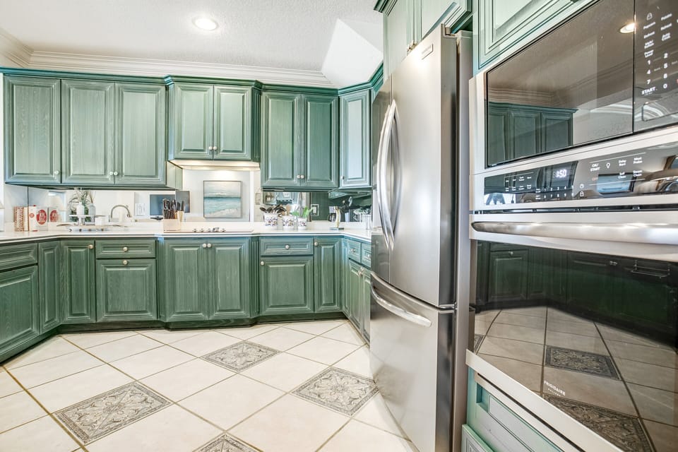 House, Multiple Beds, Patio, Ocean View (Sea Chase Unit 4) | Private kitchen