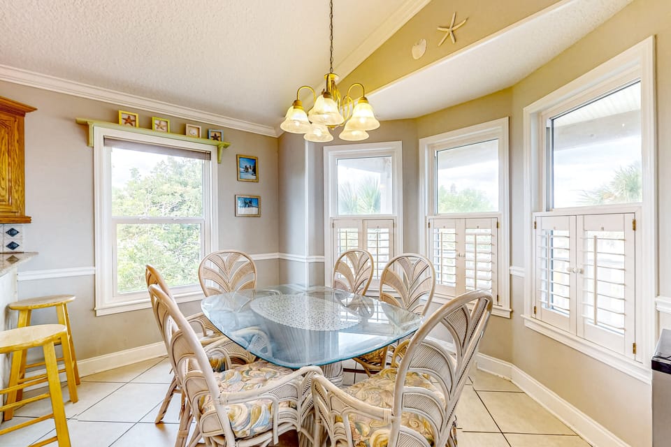 House, Multiple Beds, Patio, City View (Poseidons Cabana) | Private kitchen